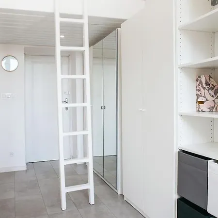 Studio - Entresol, Park Nearby - By Rentujemy *