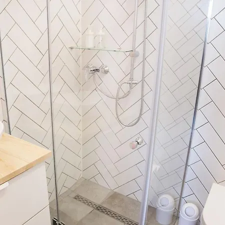 Apartament Studio - Entresol, Park Nearby - By Rentujemy
